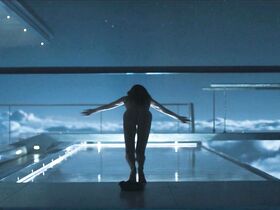 Андреа Райзборо голая – Обливион (2013) #2