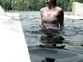 Лорен Ли Смит голая – «Гинденбург»: Последний полёт (2011) #2