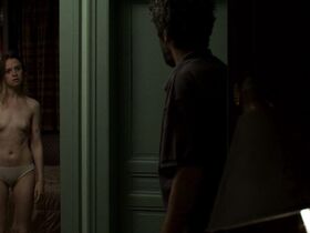 Сара Форестье голая – Мои занятия борьбой (2013) #3