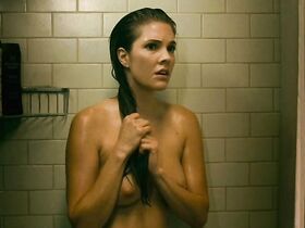 Николь Мур голая – Крик в общаге (2009)