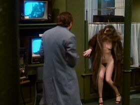 Доминик Санда голая – Комната в городе (1982)