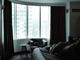 Райли Кио голая – Девушка по вызову s01e07 (2016) #3