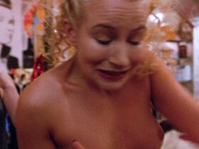 Лоррейн Пилкингтон голая, Жан Андерсон секси – В отрыв! (1999) #3