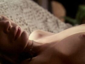 Кароль Лор голая – Голова Норманд Сент-Онж (1975) #3