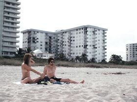 Кэндис Эриксон голая – После свадьбы (2017) #2