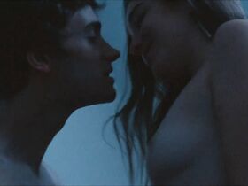 Жозефин Берри голая, Шарлотта Эткинсон голая – Девушка из песни (2017)