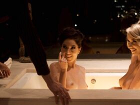 Джессика Кларк секси, Дженна Хэйз голая, Клаудия Фиджал голая – Прикарманенная сделка (2015) #3