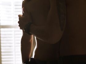 Шеннон Берри секси – Охотники s01e01 (2016) #3