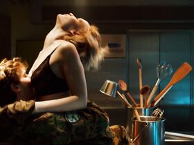 Сира Топик голая – Это полный «ахтунг»! (2013) #3