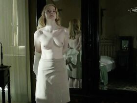 Фиона Глэскотт голая – Зеркальный дом (2013)