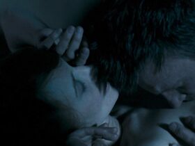 Вера Фармига голая, Натали Пресс голая – По этапу (2006) #3