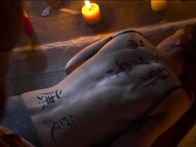 Катрин Уокер голая – Песнь Дьявола (2016) #2