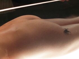 Ана Асенсио голая – Самый красивый остров (2017) #8