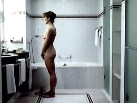 Катажина Херман голая – В спальне (2012)