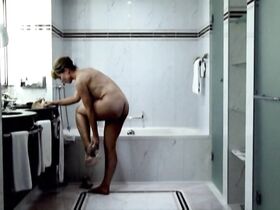 Катажина Херман голая – В спальне (2012) #2