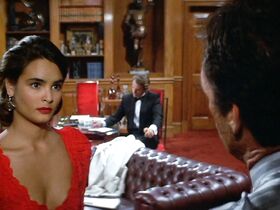 Кэри Лоуэлл секси, Талиса Сото секси – Лицензия на убийство (1989) #3