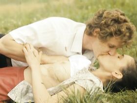 Кайя Уолден голая – Билет в один конец на Луну (2013)