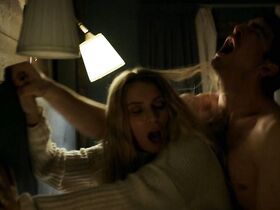 Алиетт Офейм голая – Чёрное озеро s01e01 (2016) #2