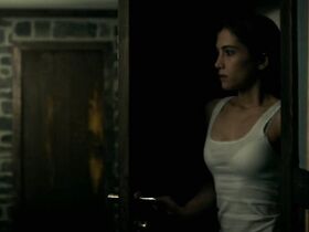 Алиетт Офейм голая – Чёрное озеро s01e01 (2016) #3