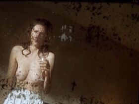 Алессандра Мартинес голая – По направлению к нулю (2007)