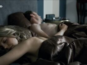 Петра Шмидт-Шаллер голая – Мужчина под подозрением (2016) #3