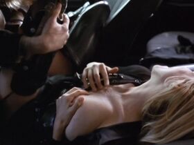 Розанна Аркетт голая – Автокатастрофа (1996) #3