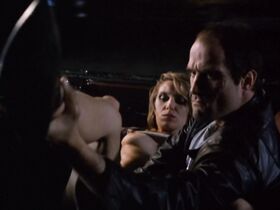 Иоланда Джулиан голая – Автокатастрофа (1996) #2