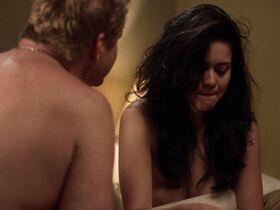 Алисса Диас голая – Рэй Донован s05e11 (2017) #3