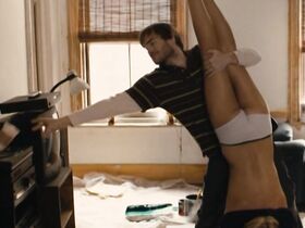 Тахина Тоцци-МакМанус секси – Суета в Манхэттене (2013) #2