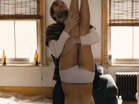 Тахина Тоцци-МакМанус секси – Суета в Манхэттене (2013) #3