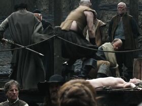 Сиан Веббер голая – Порох s01e01 (2017) #3