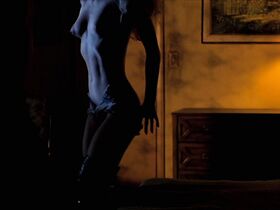 Мария Форд голая, Таня Кольридж голая – Убийство в дождь (1990) #2