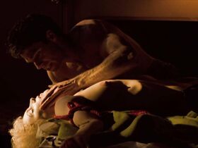 Мария Форд голая, Таня Кольридж голая – Убийство в дождь (1990) #3