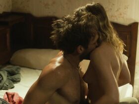 Сара Форестье голая – Сюзанн (2013)