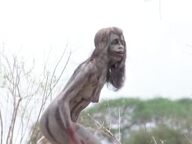 Рэй Дон Чонг голая – Битва за огонь (1981)