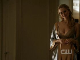 Хелена Мэттссон секси – Её звали Никита s02e05 (2011)