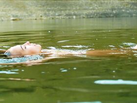 Аглая Шиловская голая – Вурдалаки (2017) #4