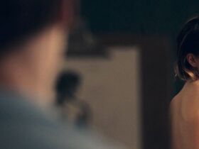 Алиа Шокат голая – Покрась это черным (2017) #3