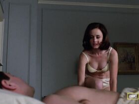 Алексис Бледел секси – Безумцы s05e13 (2012)