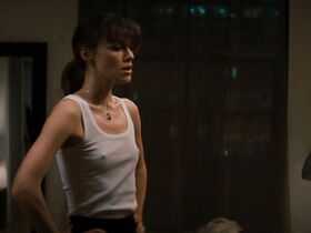 Кира Найтли секси, Ева Мендес секси – Прошлой ночью в Нью-Йорке (2010)