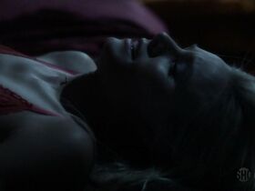 Кристен Белл секси – Обитель лжи s01e08 (2012)