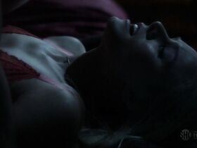 Кристен Белл секси – Обитель лжи s01e08 (2012) #2