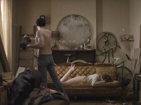 Лина Данэм голая – Девчонки s01e01 (2012) #2