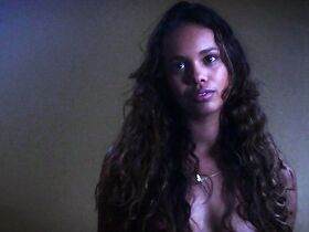 Алиша Боэ секси – Убить за 68 (2017) #6