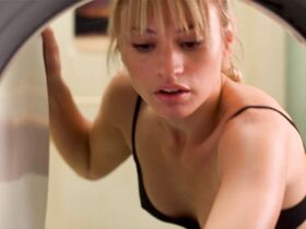 Кэти Ломанн голая, Кэмерон Ричардсон секси, Боти Блисс секси – Переполох в общаге (2003) #3