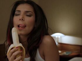 Роселин Санчес секси, Виктория Сильвстедт секси, Вивика А. Фокс секси, Дианна Брукс голая – Морское приключение (2002) #3