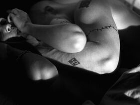 Файруза Балк голая – Американская история X (1998) #2