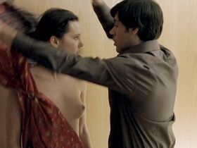 Виржини Ледуайен голая – Когда мы поцелуемся (2007) #3