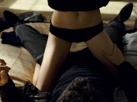 Рэйчел Тейлор секси – Фантомы (2008) #2