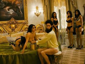 Меган Фокс секси, Анна Фэрис секси, Доун Джексон голая, Доминик ДиКаприо голая – Диктатор (2012)